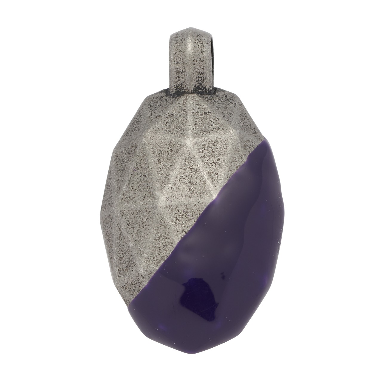 Oval pendant in a used look